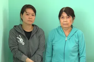 Hai mẹ con Trần Thị Hồng Duyên