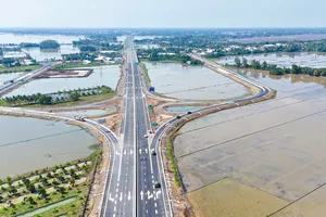 Toàn cảnh tuyến cao tốc trục dọc vùng Đồng bằng sông Cửu Long