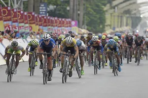 Pha nước rút tại đích đến. 