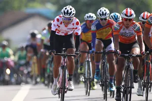 Phan Hoàng Thái tiếp tục chứng tỏ khả năng leo đèo số 1 Việt Nam. 