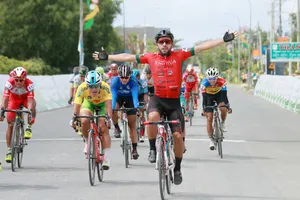 Jordan Parra đã giúp Ynghua Đồng Nai lần đầu tiên có áo vàng, áo xanh. 