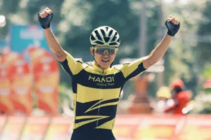 Chiến thắng đầu tiên của Ngô Văn Phương trong màu áo Hà Nội tại Cúp Truyền hình. 