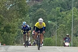 Thu Mai dũng mãnh trên đường đèo