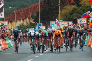 Pha so kè nước rút tại đích