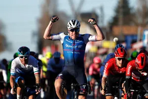 Niềm vui chiến thắng của Fabio Jakobsen