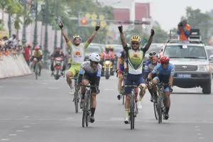 Niềm vui chiến thắng của các tay đua An Giang