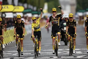 Jumbo-Visma thống trị làng xe đạp thế giới 2023