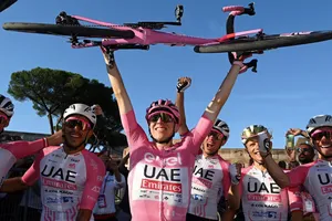 Tadej Pogacar thắng áp đảo tại Giro d’Italia 2024