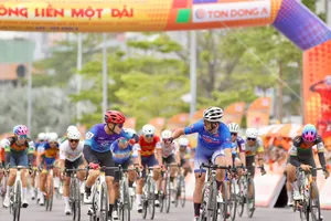 Áo xanh Nick Kergozou chưa thua lần nào trong các pha nước rút