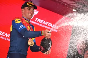 Mads Pedersen vui mừng với chiến thắng lần thứ 4