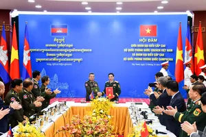 Đại tướng Phan Văn Giang và Đại tướng Tea Seiha ký kế hoạch hợp tác