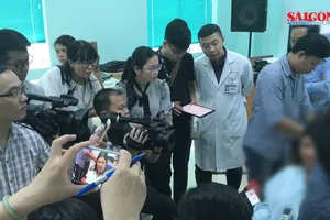 Phẫu thuật gắp viên đạn ra khỏi mắt bệnh nhân thành công   