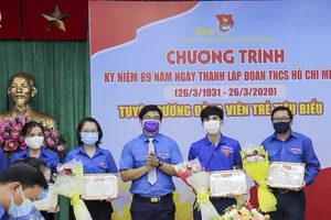Đoàn khối Dân - Chính - Đảng TPHCM tuyên dương 60 gương đảng viên trẻ tiêu biểu