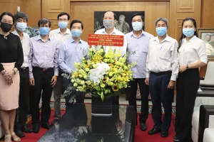 Lãnh đạo TPHCM thăm Báo Sài Gòn Giải Phóng