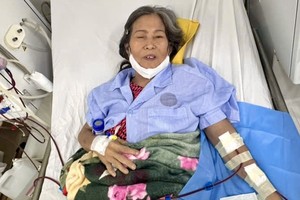 阮氏乖正在医院医治。