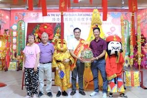 陈昶霖先生第三年以3亿2800万元投的《观音慈袍组合》。