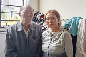 阮氏云妹两夫妇。