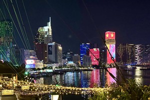 《璀璨的胡志明市》曾原健/摄