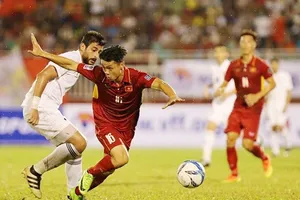 Công Phượng chưa tạo được ấn tượng trong trận gặp Jordan (ảnh: HOÀNG HÙNG)