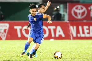 Thủ lĩnh Đinh Thanh Trung của đội bóng xứ Quảng. (Ảnh: DŨNG PHƯƠNG)