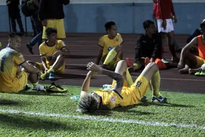 Các cầu thủ Thanh Hóa thất vọng sau trận đấu. Ảnh: MINH HOÀNG