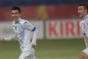 Chân sút Azizjon Ganiev