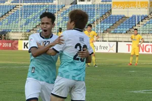 Niềm vui của các cầu thủ Yangon United khi thắng ngược đội Thanh Hóa