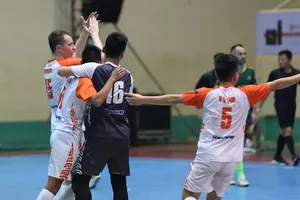 Niềm vui của Danang Dragon sau chiến thắng trước Cantho Catfish. Ảnh: ANH TRẦN