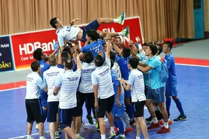 CLB Thái Sơn Nam hai năm liền VĐQG. Ảnh: Đức Duy