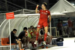 Matias tỏa sáng với cú đúp cho CLB TPHCM. Ảnh: NGUYỄN NHÂN