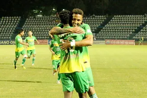 Patiyo tỏa sáng với cú đúp cho Cần Thơ. Ảnh: DƯƠNG THU