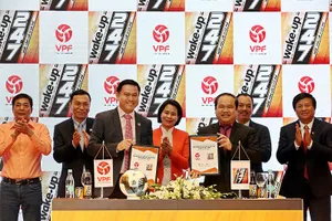 Lãnh đạo Công ty VPF và Công ty Masan tại buổi ký hợp đồng. Ảnh: MINH HOÀNG