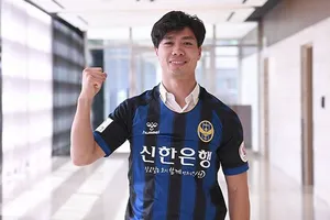 Công Phượng trong màu áo CLB Incheon