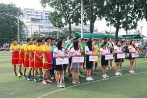 Các VĐV tham dự môn bóng đá. Ảnh: Anh Trần