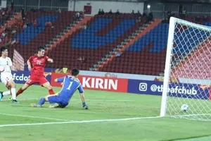 Tiến Linh trong bàn mở tỷ số. Ảnh: MINH HOÀNG