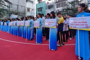 Vận động viên các cơ sở giáo dục nghề nghiệp trên địa bàn TPHCM tranh tài tại hội thao