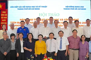 Các chuyên gia, nhà khoa học tại hội thảo. ẢNH QUANG HUY