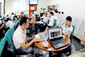 VN-Index rockets by nearly 16 points