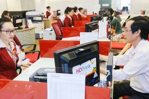 Several banks concentrate capital for business loans at the end of the year to ensure credit quality. (Photo: SGGP)