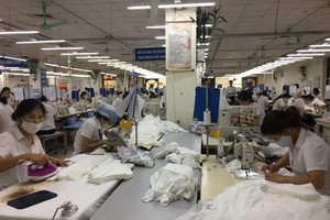 Vietnam exports more than 415 million face masks worldwide