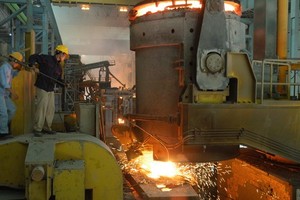 Steel production at Phu My Steel Company. (Photo: SGGP)
