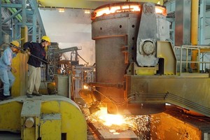 Steel production at Phu My Steel Company. (Photo: SGGP)