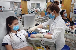 Blood reserves drop, hospitals face shortage of blood