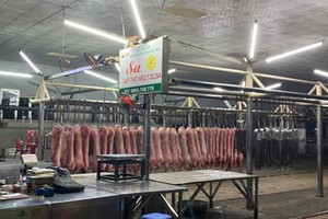 Markets, supermarkets poorly patronized after reopening