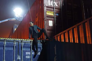 Lần đầu chạm ngõ điện ảnh, H'Hen Niê thể hiện những đòn võ thuật khó 