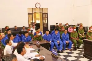 Podcast bản tin trưa 17-8: 19 đối tượng mang nhiều súng đạn, đao kiếm hỗn chiến lãnh án nghiêm khắc