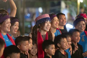 Trang Pháp ra mắt ca khúc ý nghĩa “Mãi là người Việt Nam”