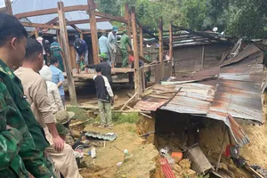 Podcast bản tin tối 5-9: Sạt lở cuốn trôi nhà cửa, đường sá đứt gãy ở xã biên giới của Đà Nẵng; Cứu sống kịp thời người đàn ông rơi xuống giếng sâu hơn 20m