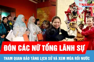 Các nữ Tổng lãnh sự khám phá Bảo tàng Lịch sử, thưởng thức múa rối nước 