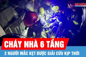 Cháy nhà 6 tầng tại TPHCM, 2 người được giải cứu an toàn